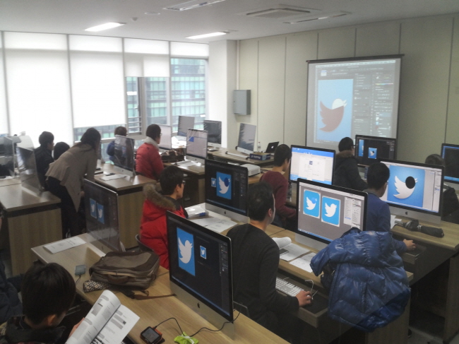 경남정보대학교 모바일콘텐츠 학생 대상 앱 디자인 특강